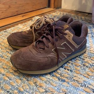 New Balance 574 brown suede athletic shoe